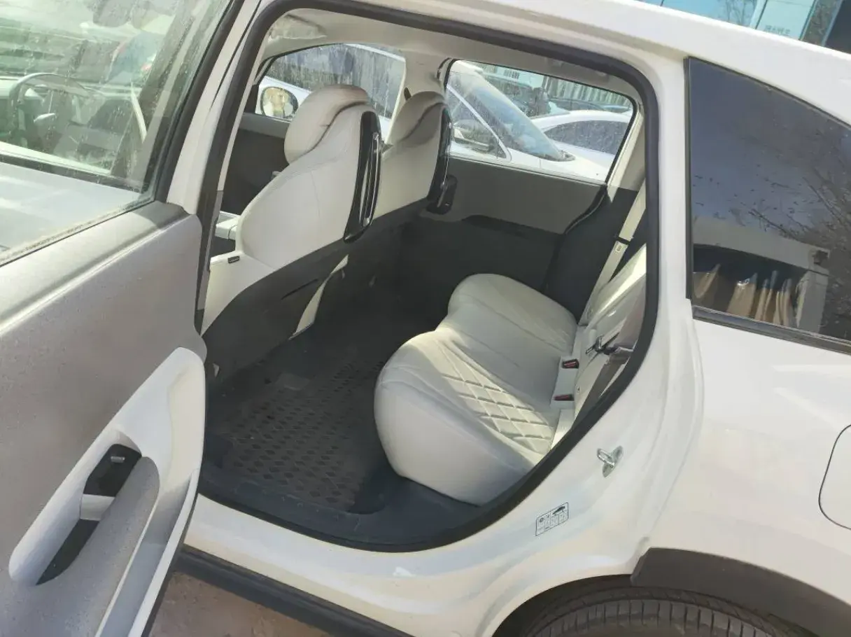 2024 ARCFOX KAOLA thumbnail 4