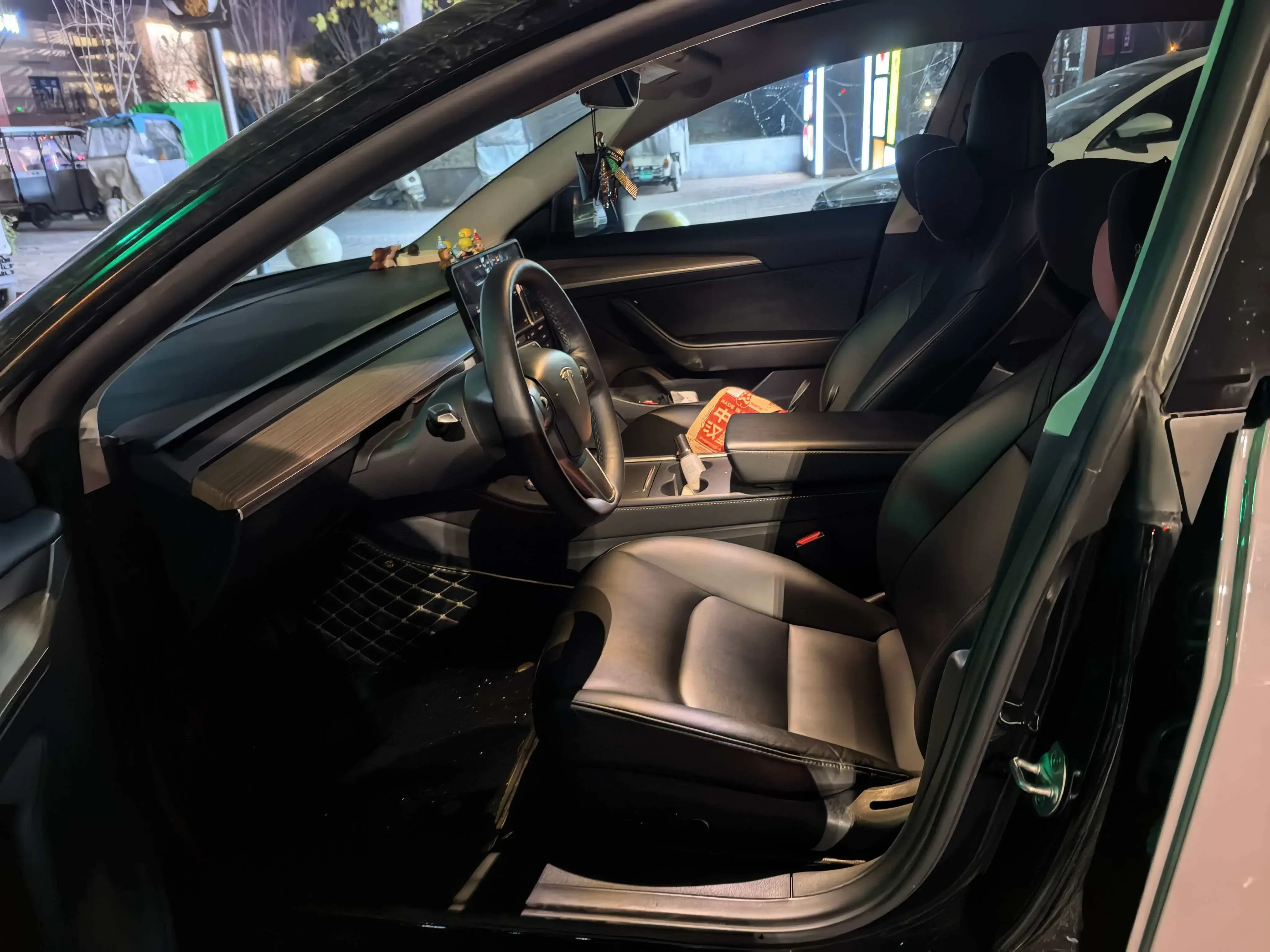 2022 TESLA MODEL thumbnail 2