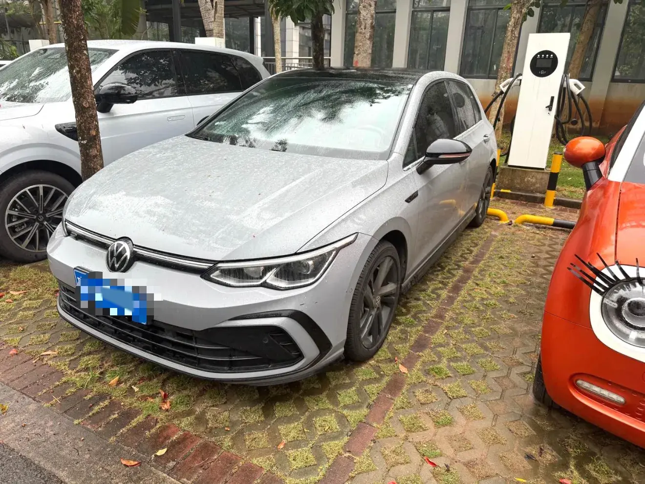 2021 VOLKSWAGEN GOLF view 1