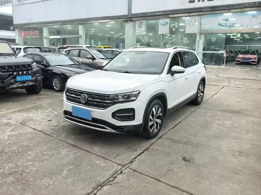 2019 Jeep Cherokee 2.0T 234HP L4 9AT