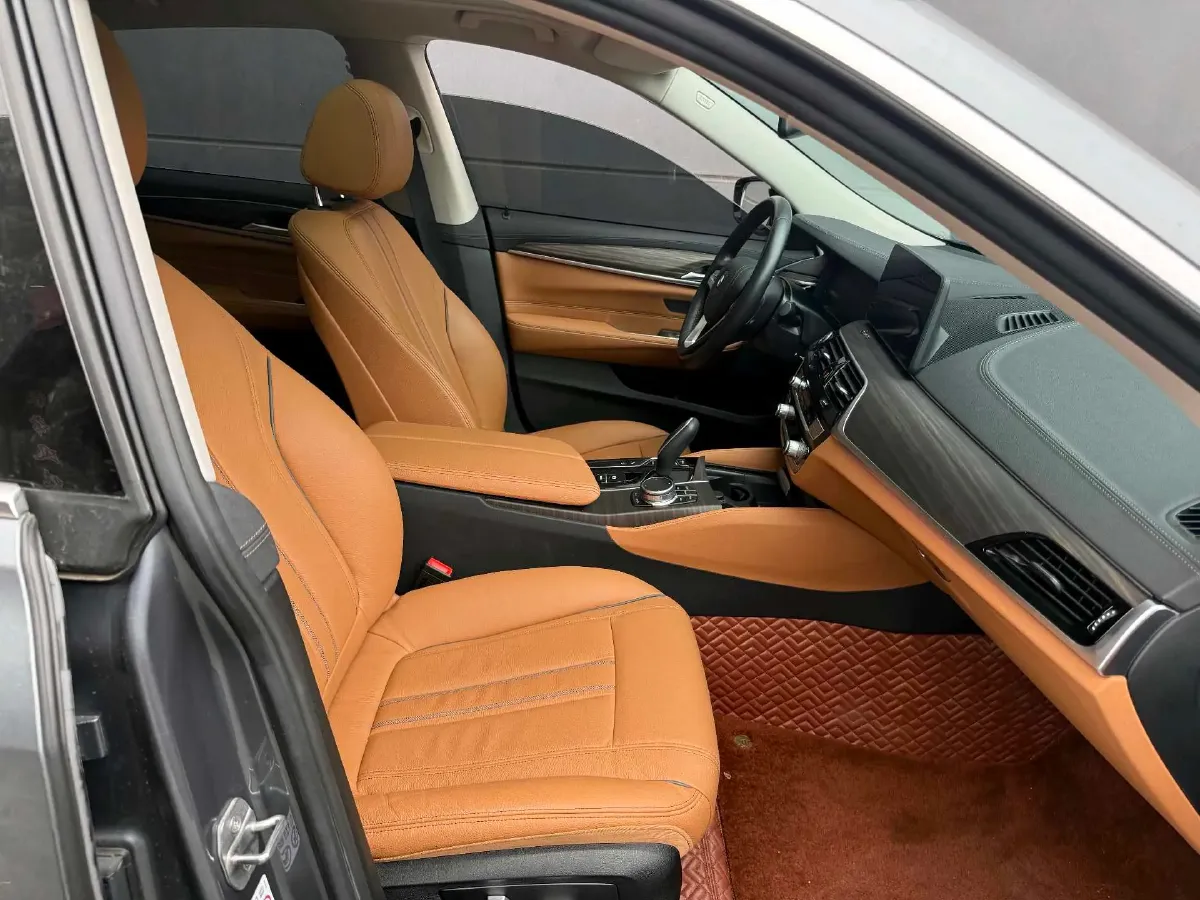 2021 BMW 6 Series GT 2.0T 258HP L4 8AT,autocango,china used car exporter,china ev exporter,chinese used car exporter,chinese used ev exporter