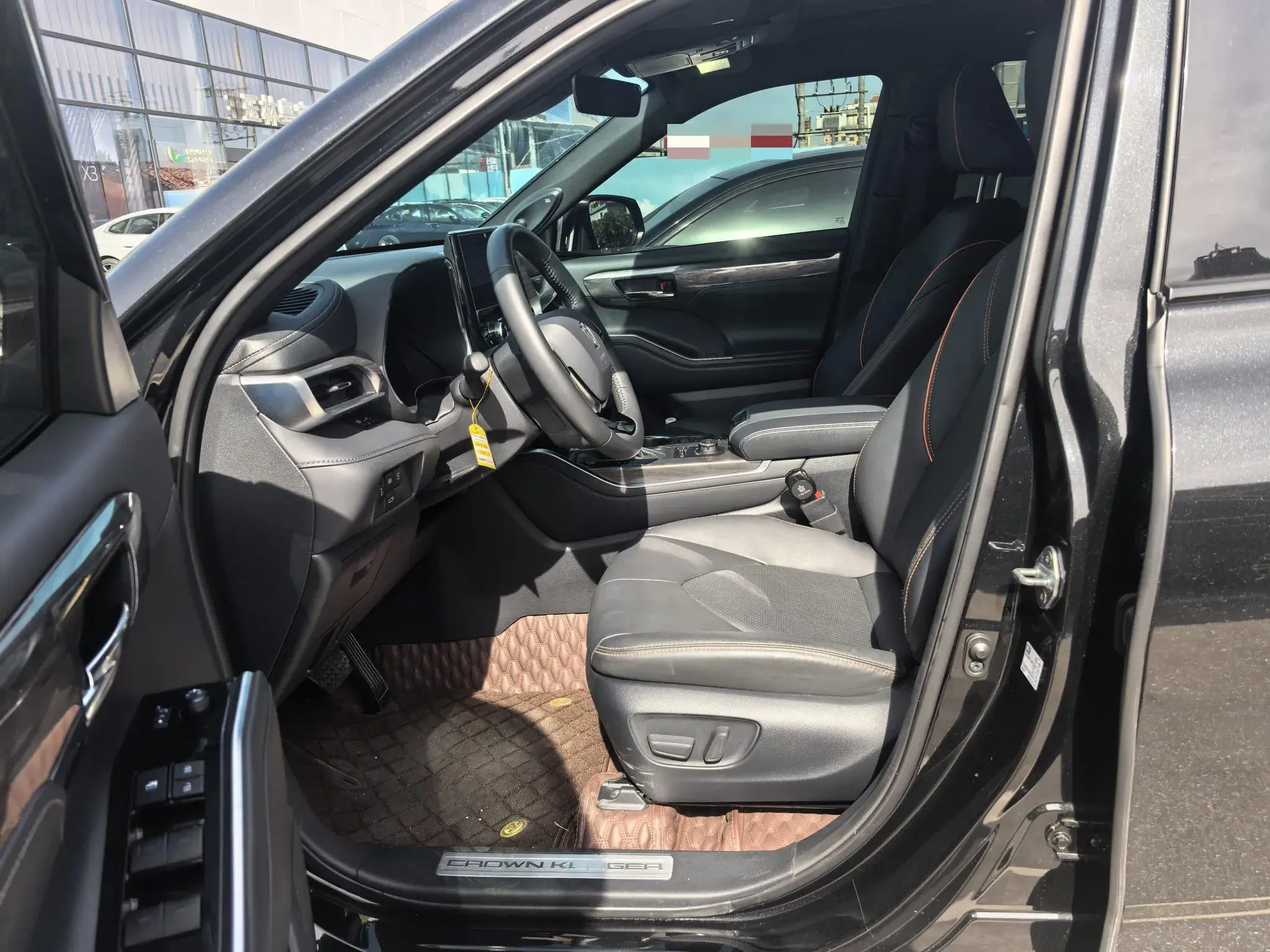 2024 TOYOTA CROWN thumbnail 4