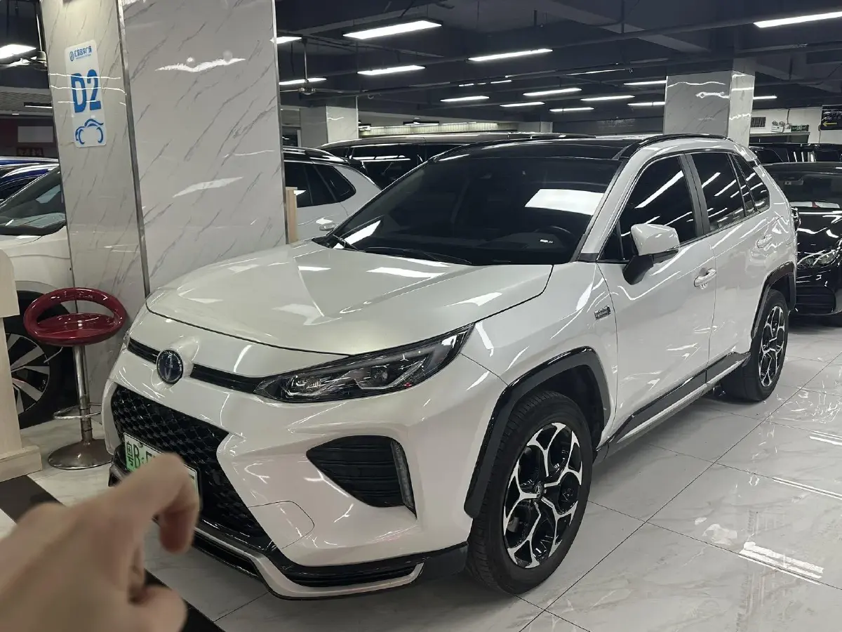 2023 Toyota Wildlander 2.5L 180HP L4 E-CVT PHEV 15.98KWH