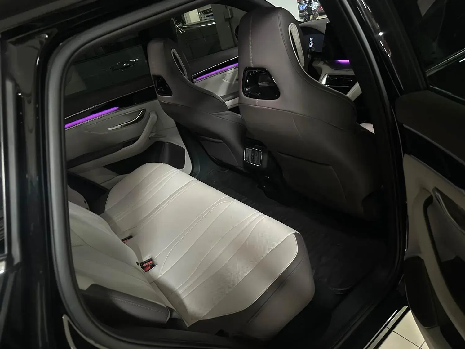 2025 BYD SONG thumbnail 4