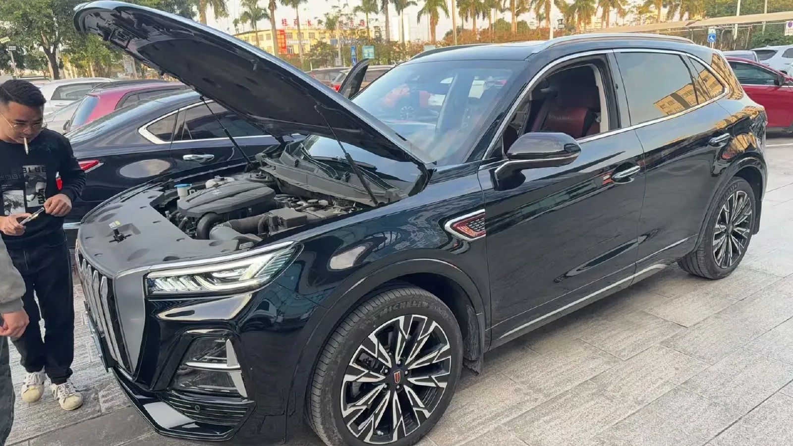 2023 HongQi HS5 2.0T 252HP L4 8AT,autocango,china used car exporter,china ev exporter,chinese used car exporter,chinese used ev exporter