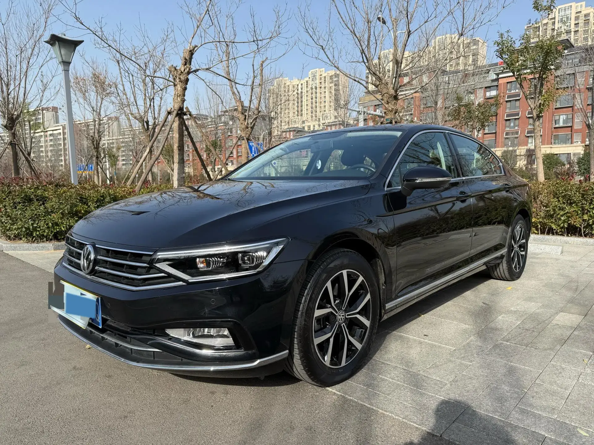 2020 VOLKSWAGEN MAGOTAN view 1