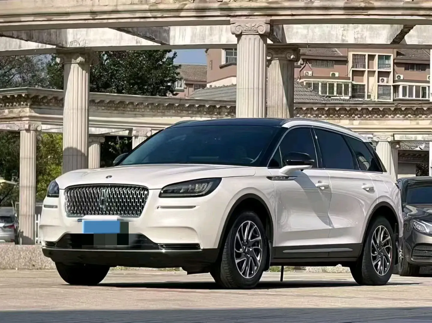 2022 LINCOLN CORSAIR view 1