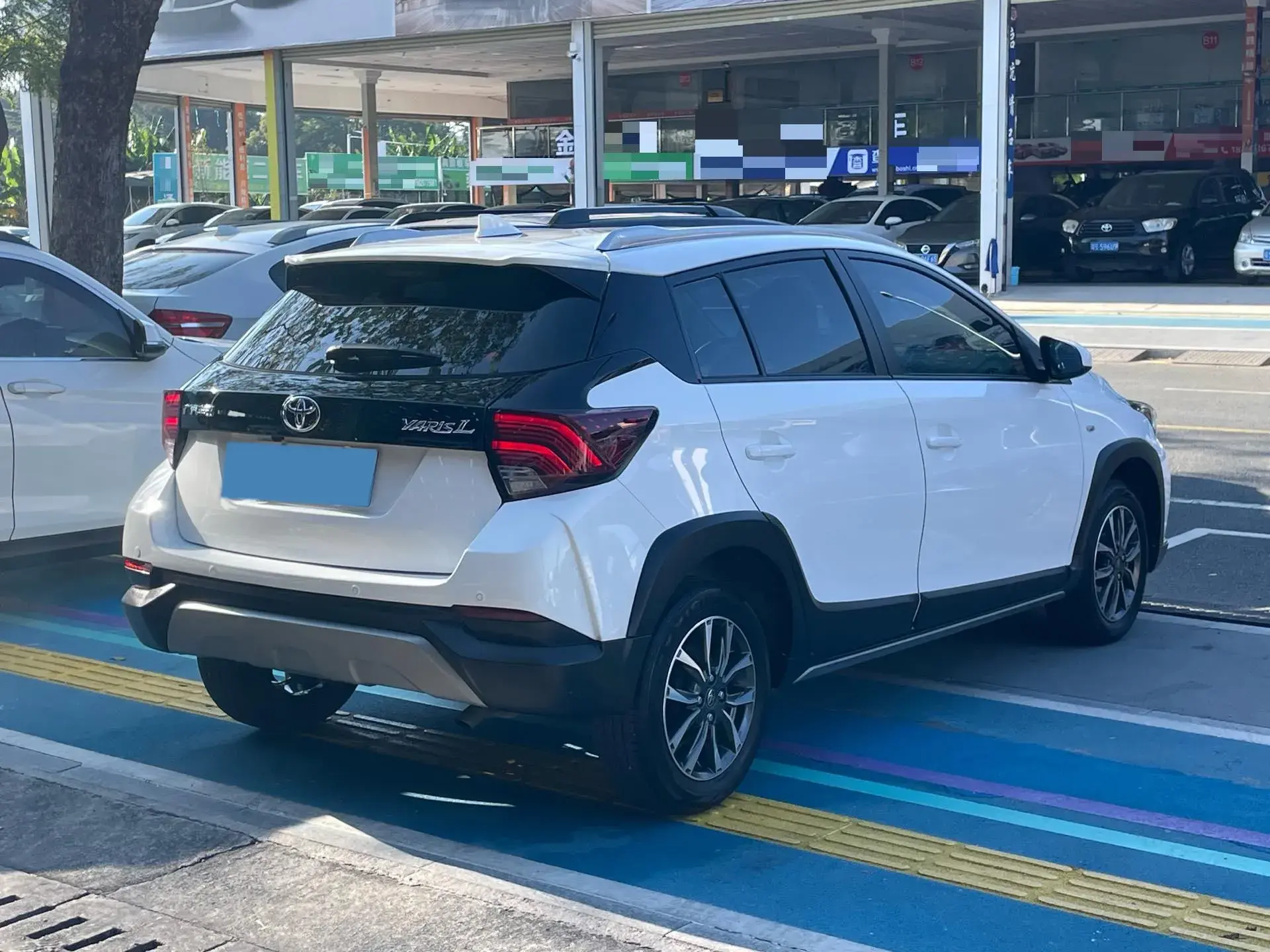 2022 TOYOTA YARIS thumbnail 4