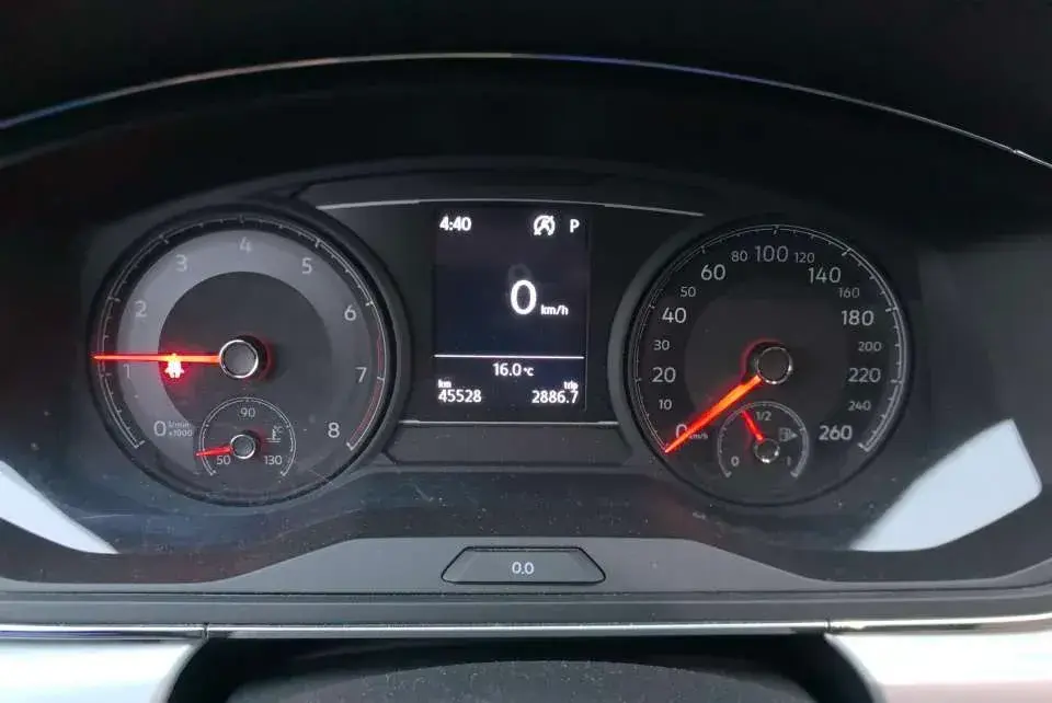 2019 VOLKSWAGEN LAMANDO thumbnail 3