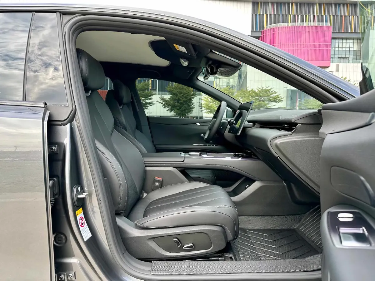 2026 Deepal L07 BEV,autocango,china used car exporter,china ev exporter,chinese used car exporter,chinese used ev exporter