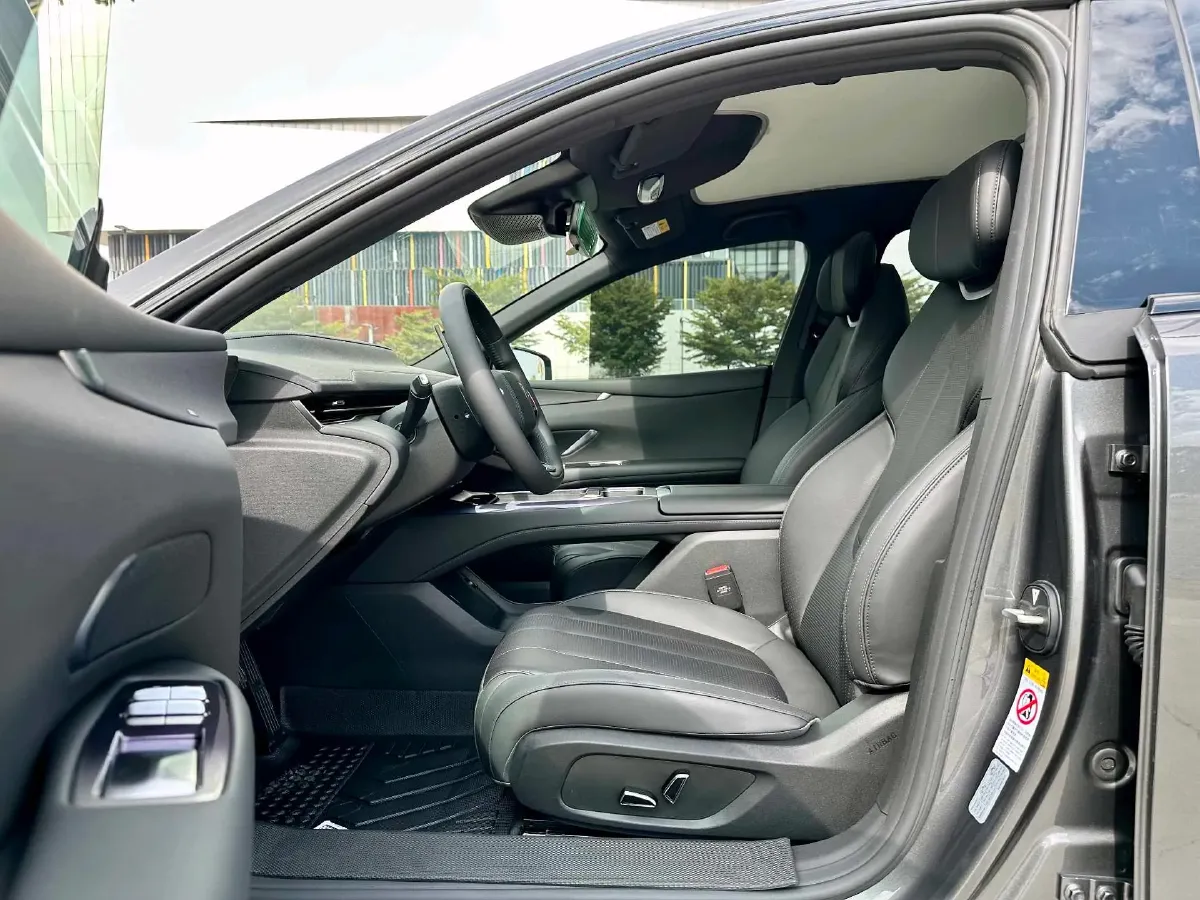 2026 Deepal L07 BEV,autocango,china used car exporter,china ev exporter,chinese used car exporter,chinese used ev exporter