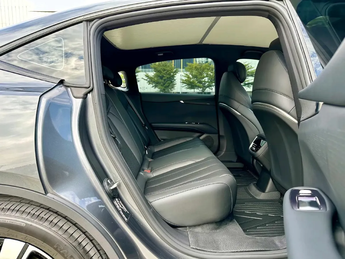 2026 Deepal L07 BEV,autocango,china used car exporter,china ev exporter,chinese used car exporter,chinese used ev exporter