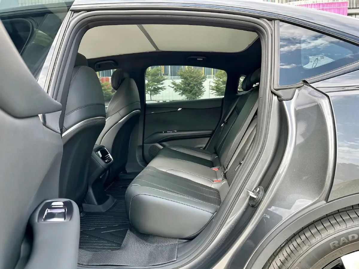 2026 Deepal L07 BEV,autocango,china used car exporter,china ev exporter,chinese used car exporter,chinese used ev exporter