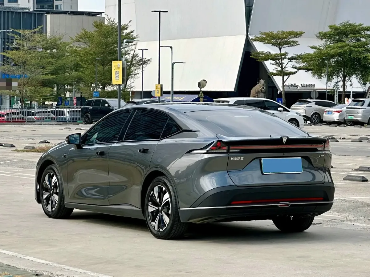 2026 Deepal L07 BEV,autocango,china used car exporter,china ev exporter,chinese used car exporter,chinese used ev exporter