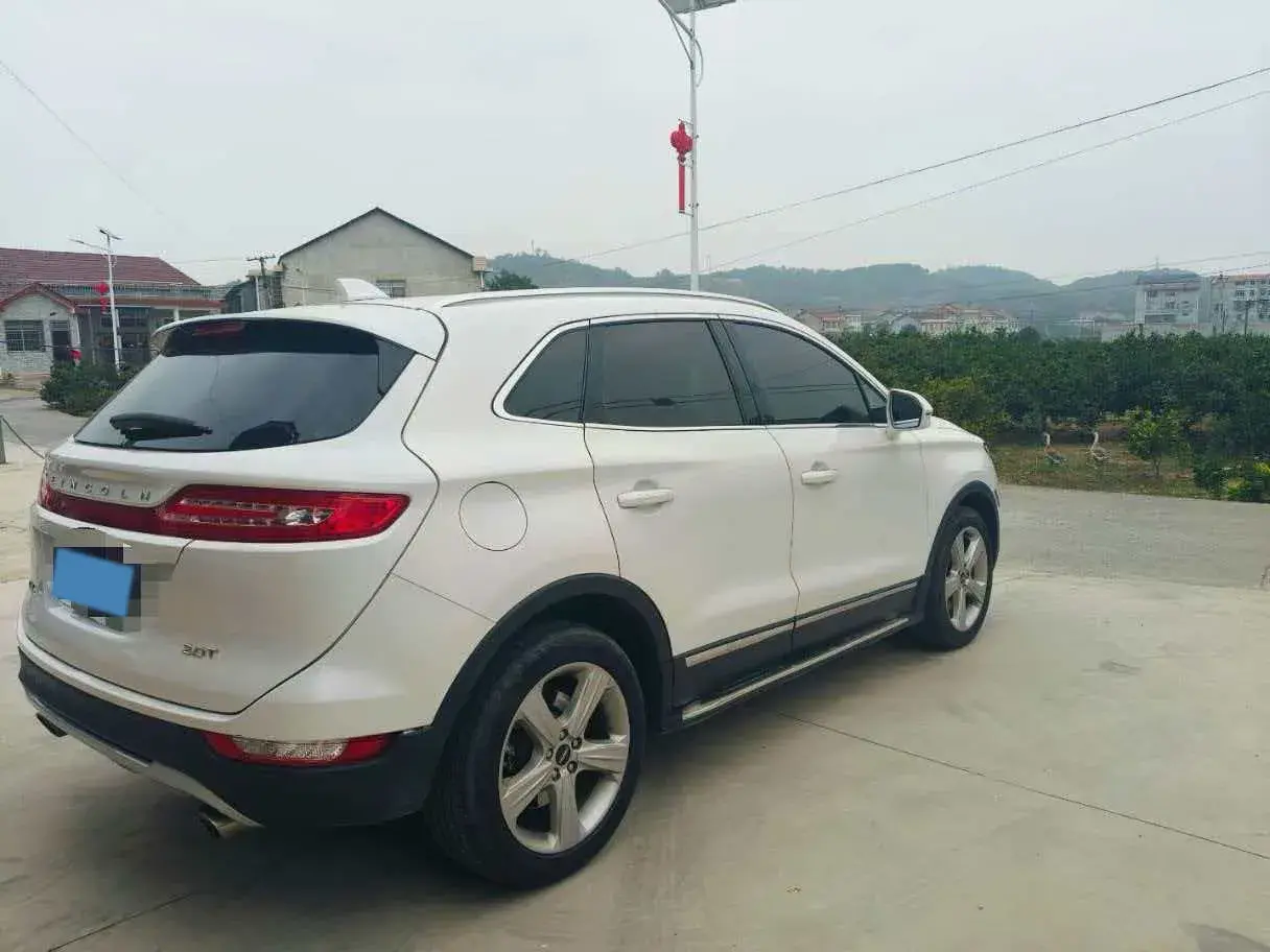 2018 LINCOLN MKC thumbnail 4