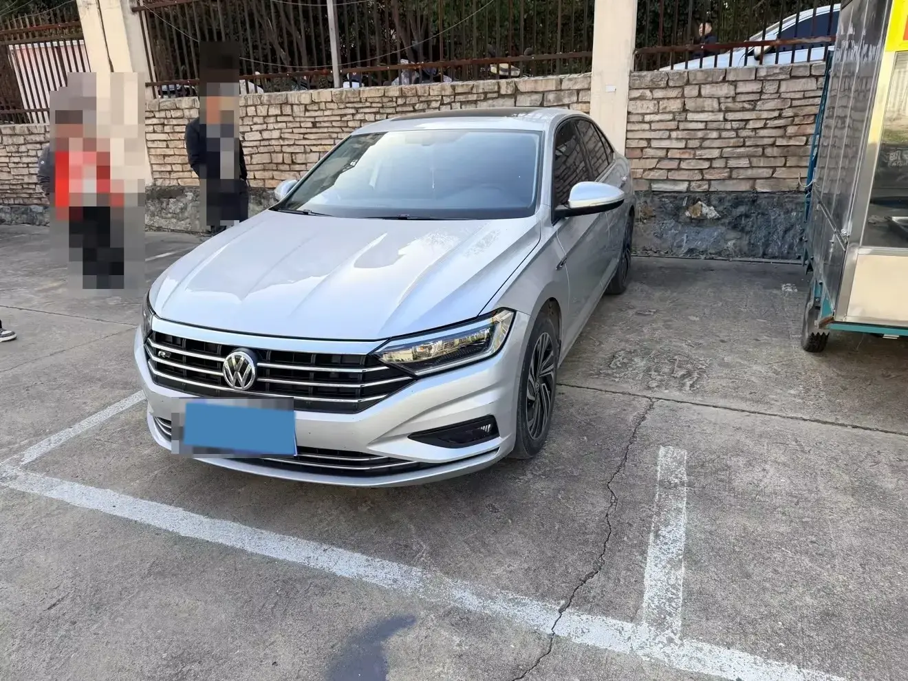 2021 VOLKSWAGEN SAGITAR view 1