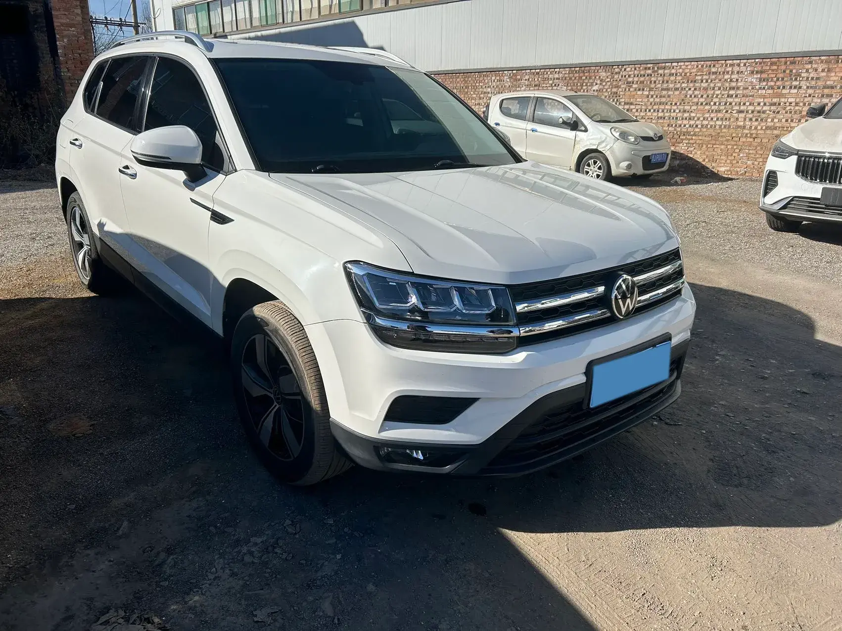 2021 VOLKSWAGEN THARU thumbnail 2