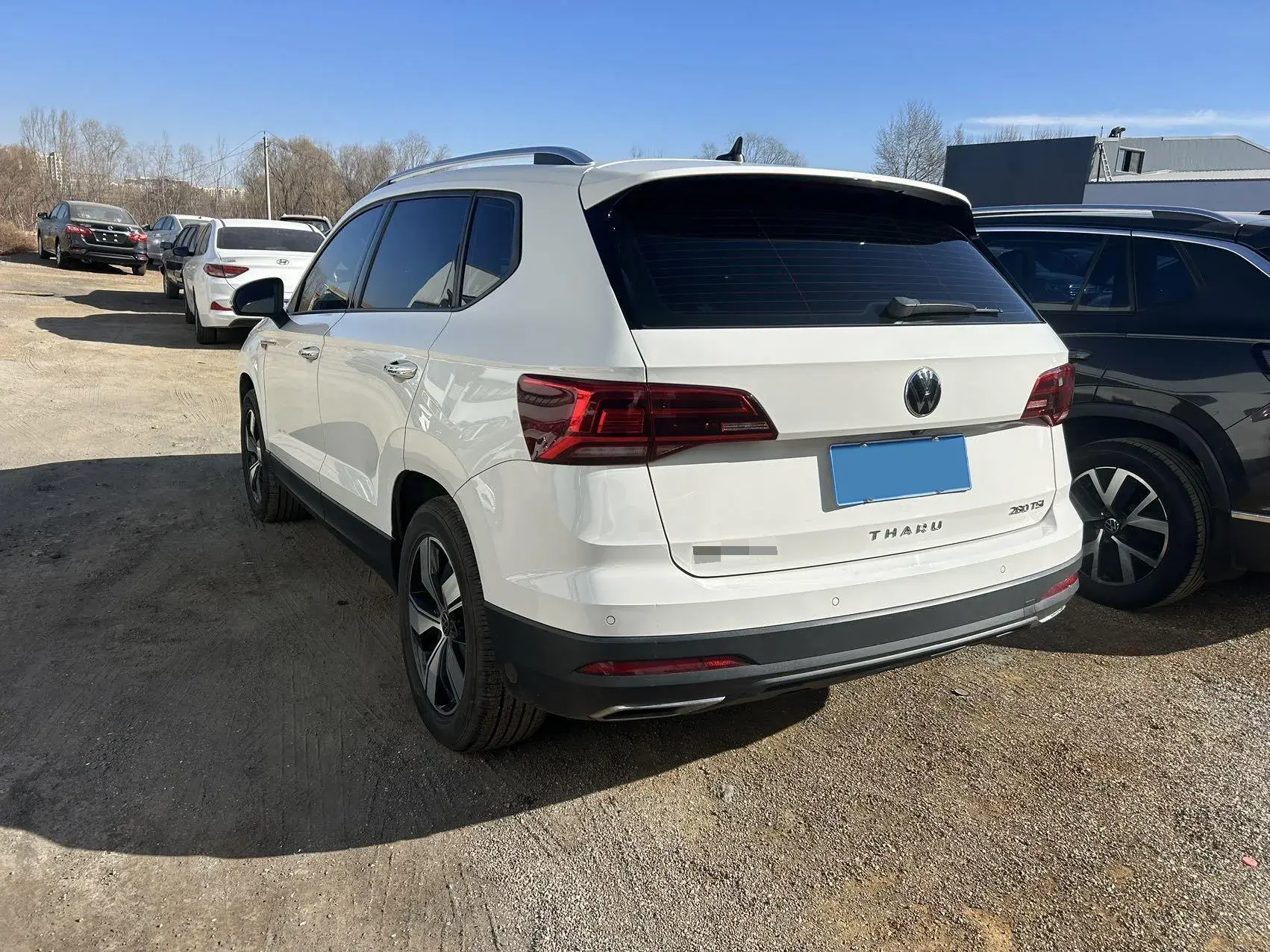 2021 VOLKSWAGEN THARU thumbnail 3