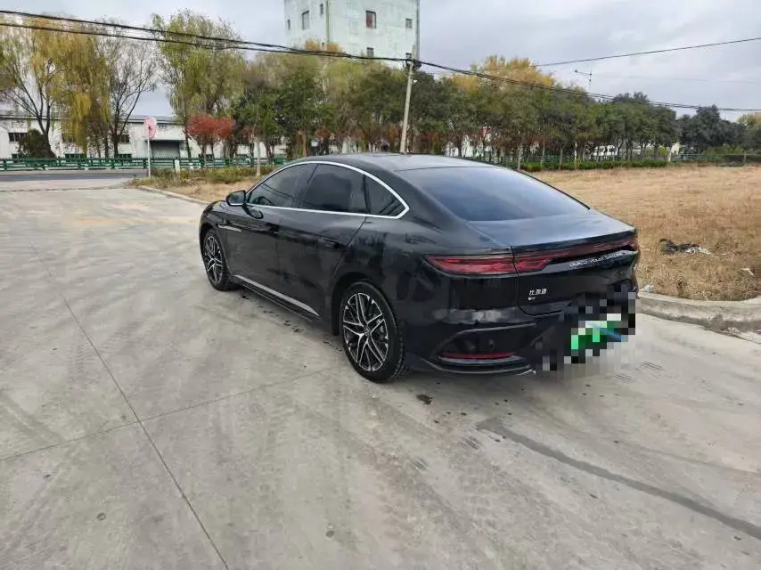 2025 BYD HAN thumbnail 3