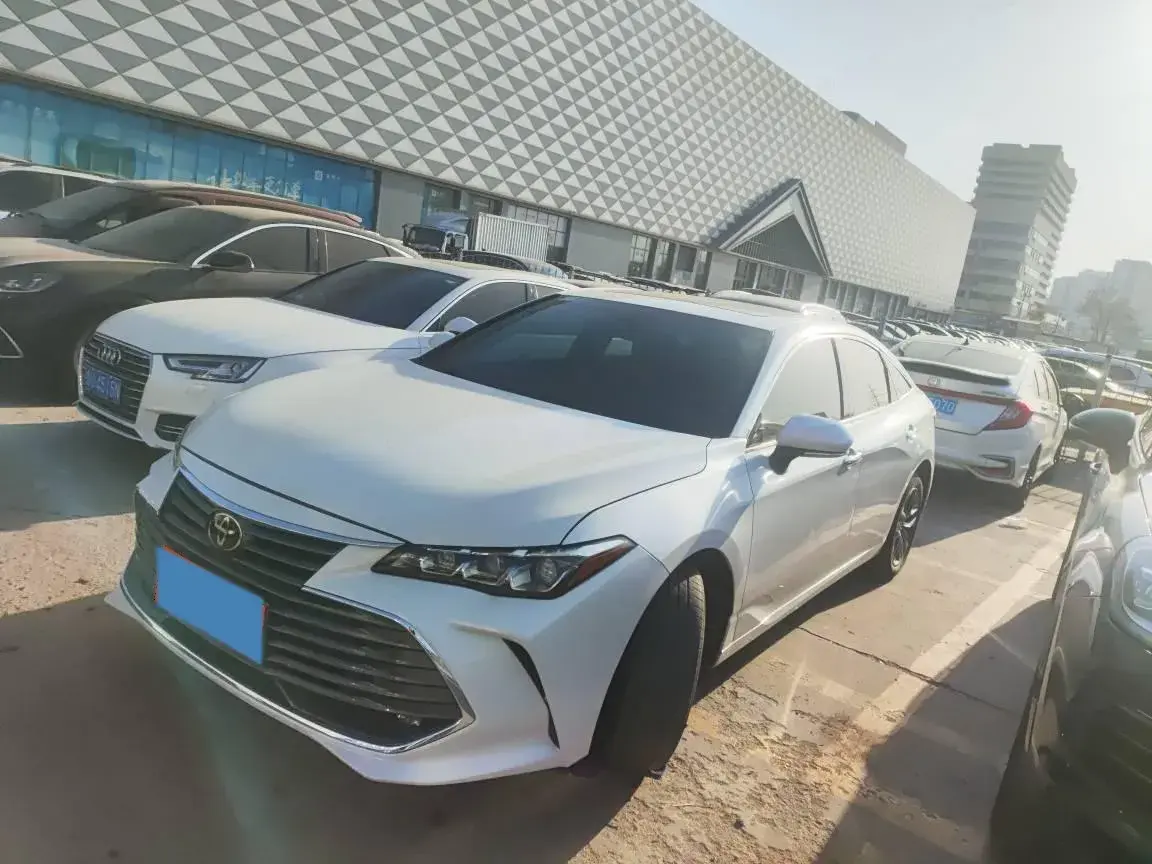 2019 Toyota Avalon 2.0L 178HP L4 CVT