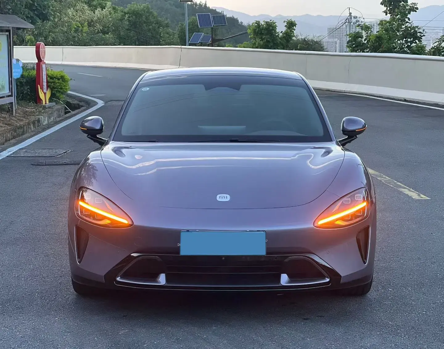 2024 MI SU7 thumbnail 2