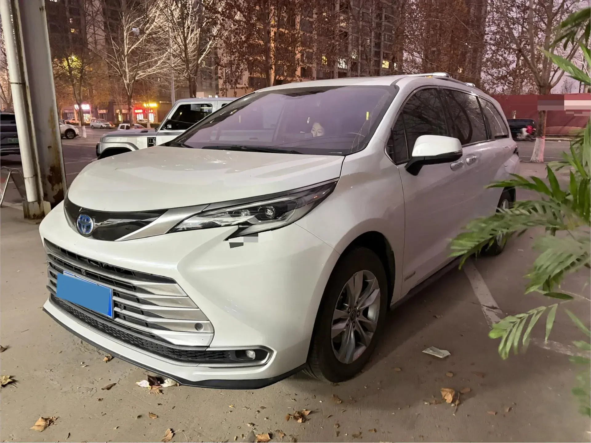 2021 TOYOTA SIENNA view 1