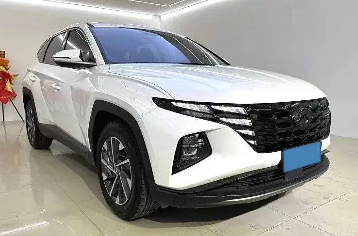 2023 HYUNDAI TUCSON thumbnail 2