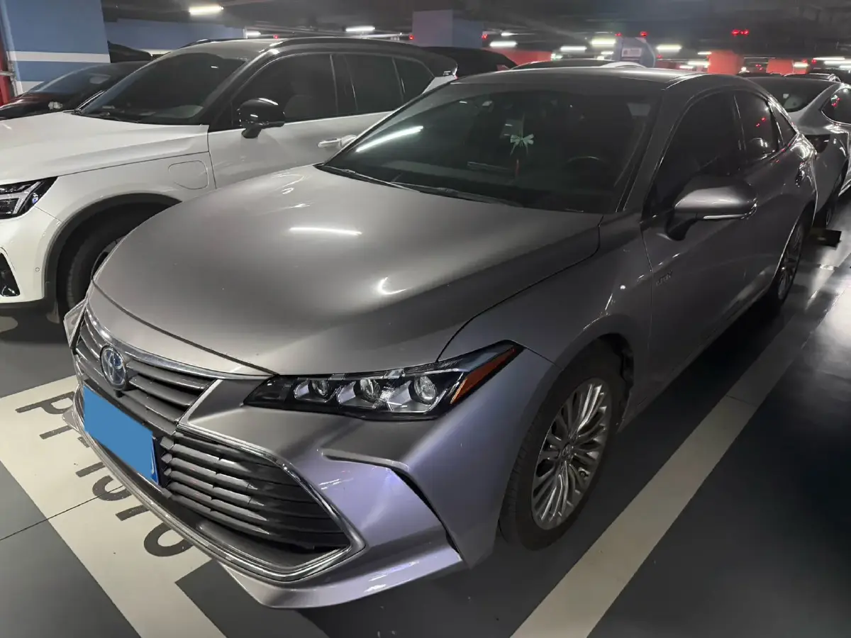 2019 Toyota Avalon 2.5L 178HP L4 E-CVT Hybrid