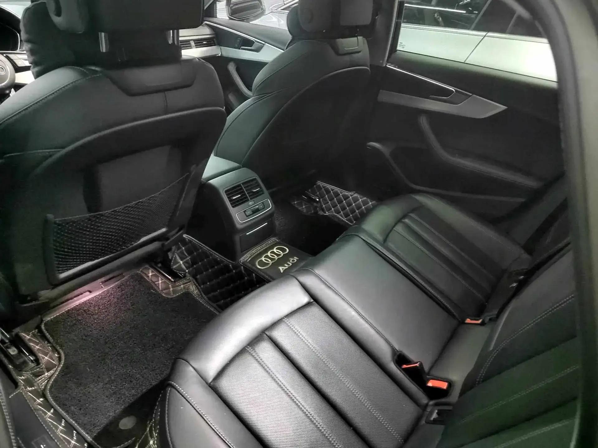 2022 AUDI A4L thumbnail 3