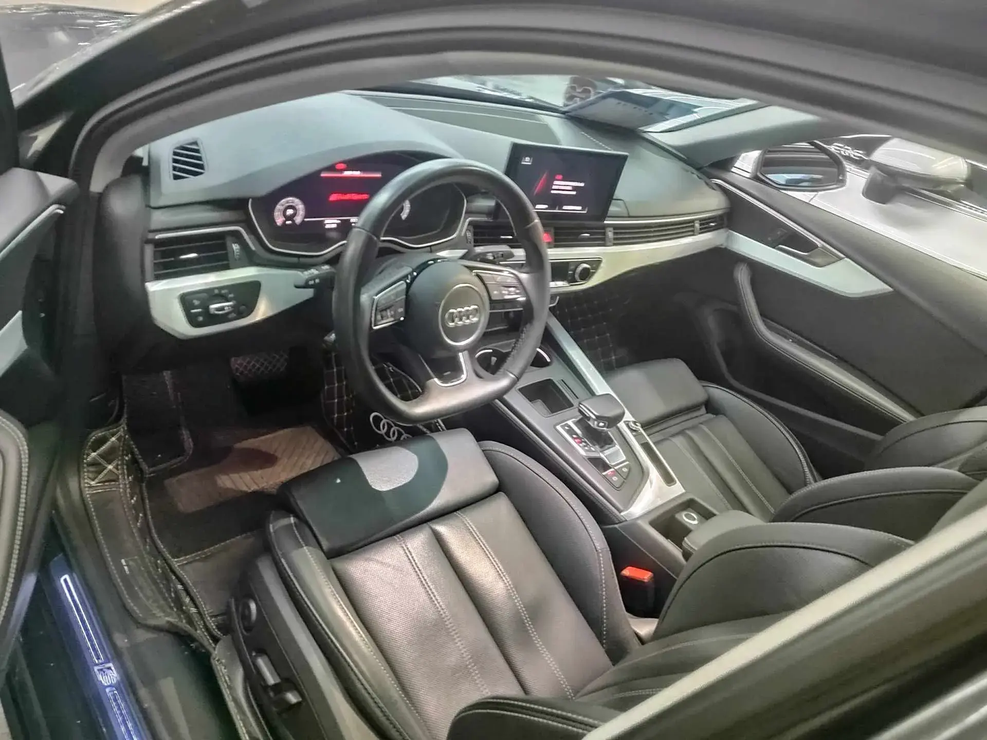 2022 AUDI A4L thumbnail 2