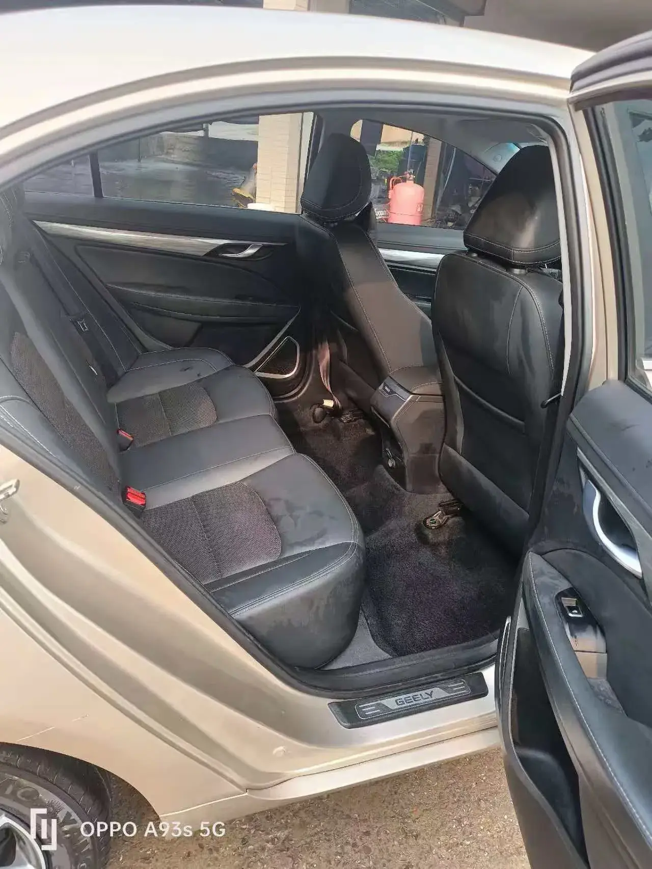 2019 GEELY EMGRAND thumbnail 3