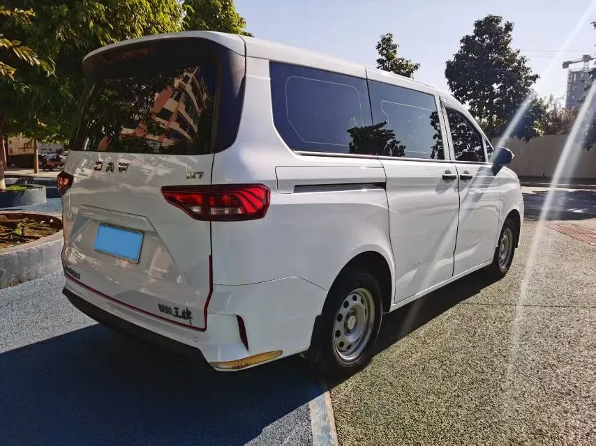 2023 BAW RuiSheng Trump M7 1.6L 124HP L4 5MT,autocango,china used car exporter,china ev exporter,chinese used car exporter,chinese used ev exporter