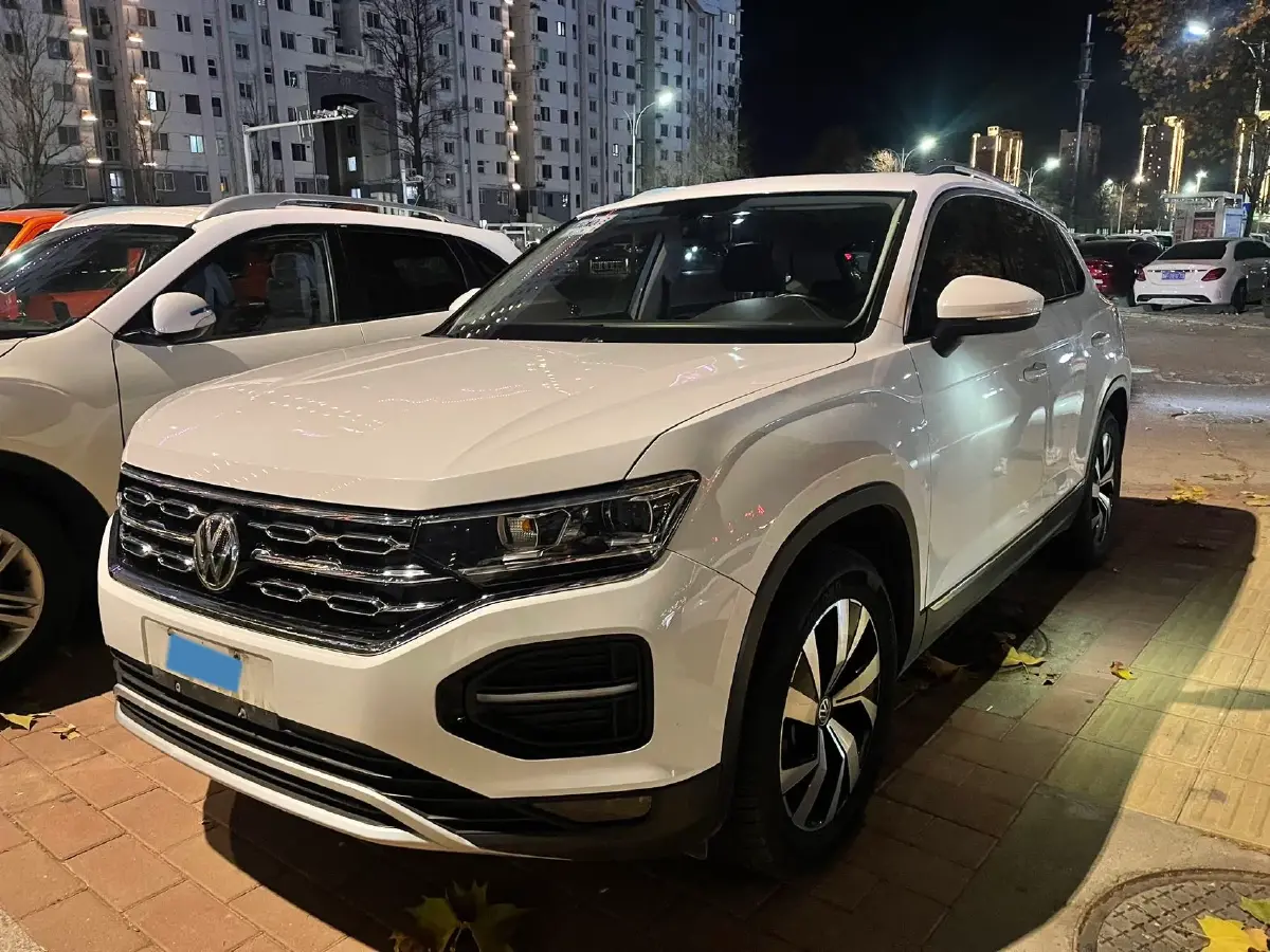 2019 Jeep Cherokee 2.0T 234HP L4 9AT