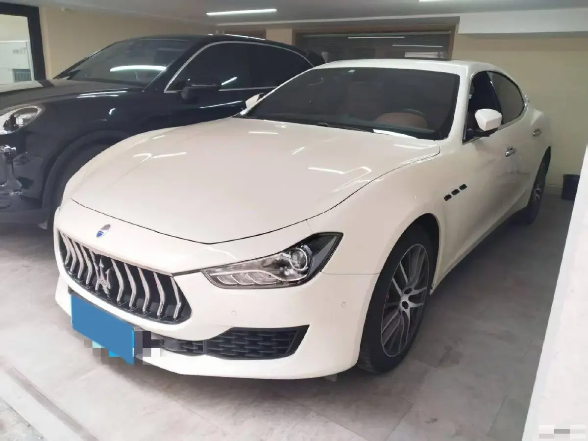 2021 Maserati Ghibli 2.0T 330HP L4 8AT