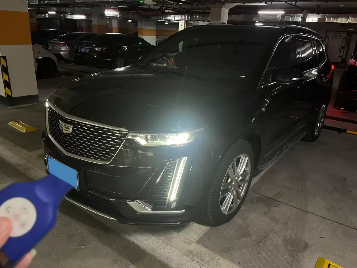 2022 Cadillac XT6 2.0T 237HP L4 9AT