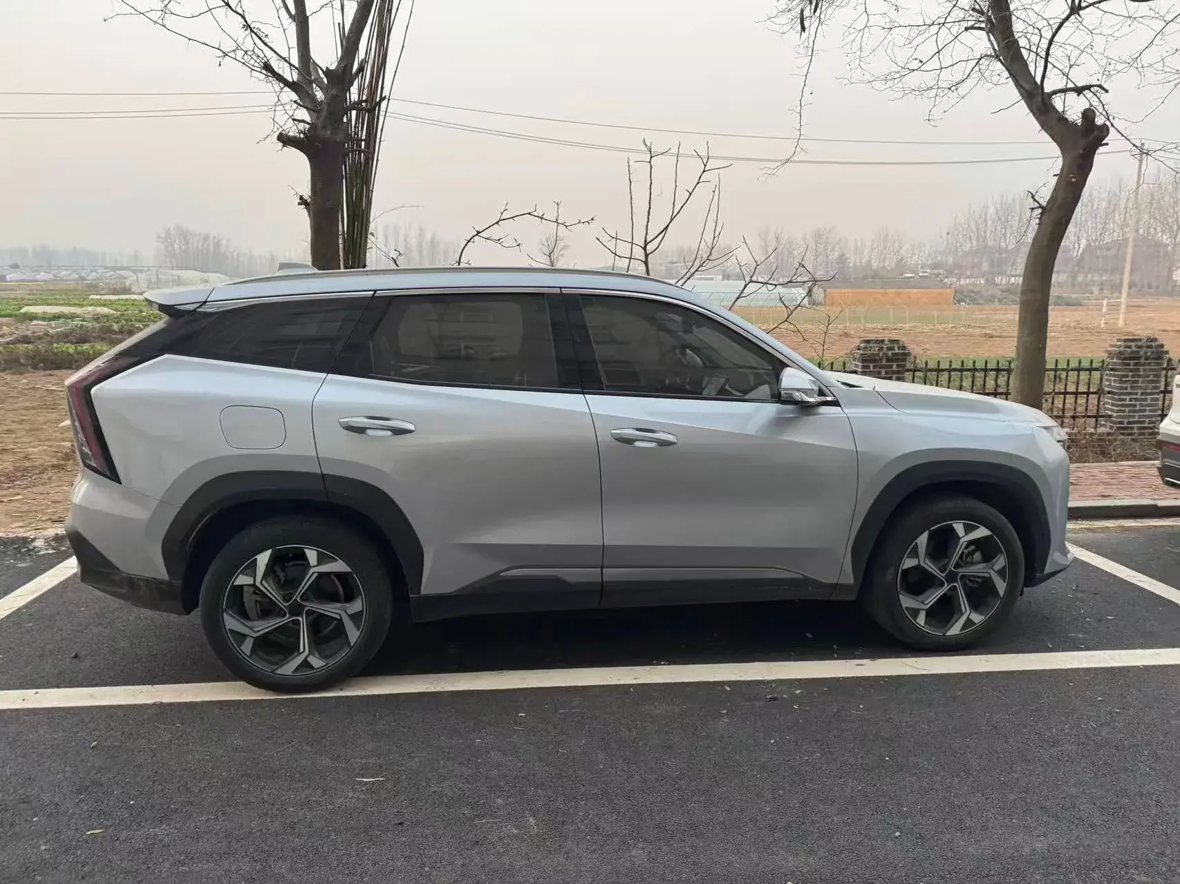 2023 GEELY STARRAY thumbnail 3