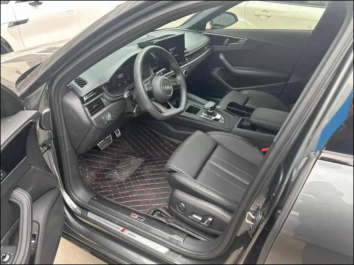 2023 AUDI A4L thumbnail 4