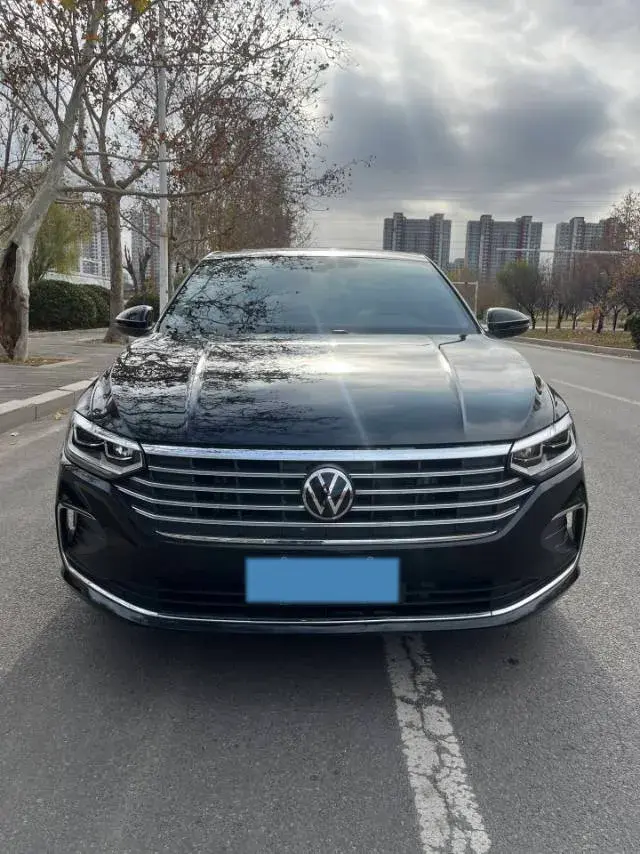 2023 VOLKSWAGEN LAVIDA thumbnail 2