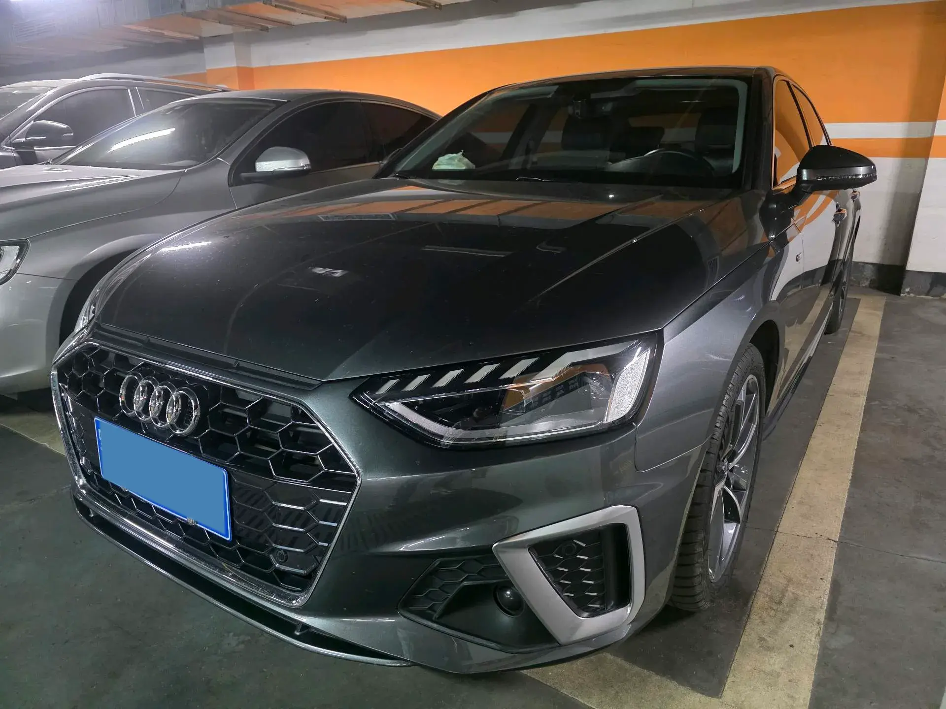 2020 AUDI A4L view 1