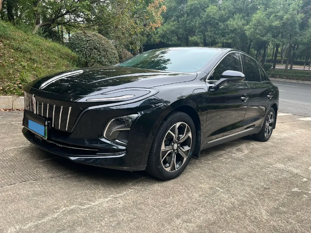 2022 HongQi E-QM5 BEV 56KWH