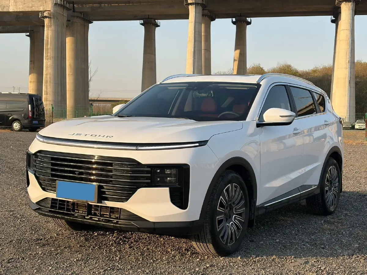 2025 Jetour X70 Plus 1.5T 156HP L4 6DCT