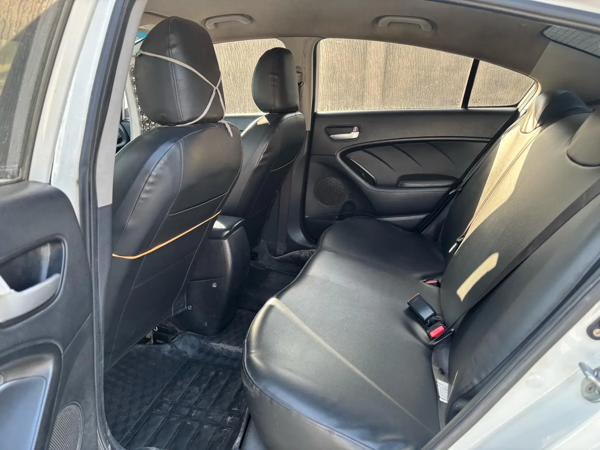 2016 KIA K3 thumbnail 4