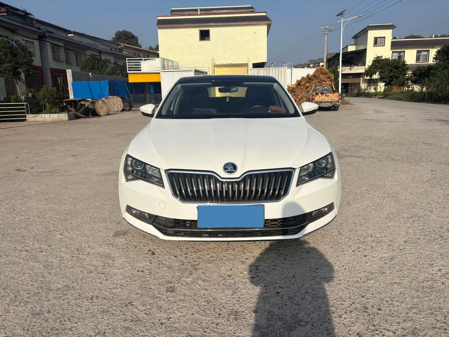 2018 SKODA SUPERB view 1