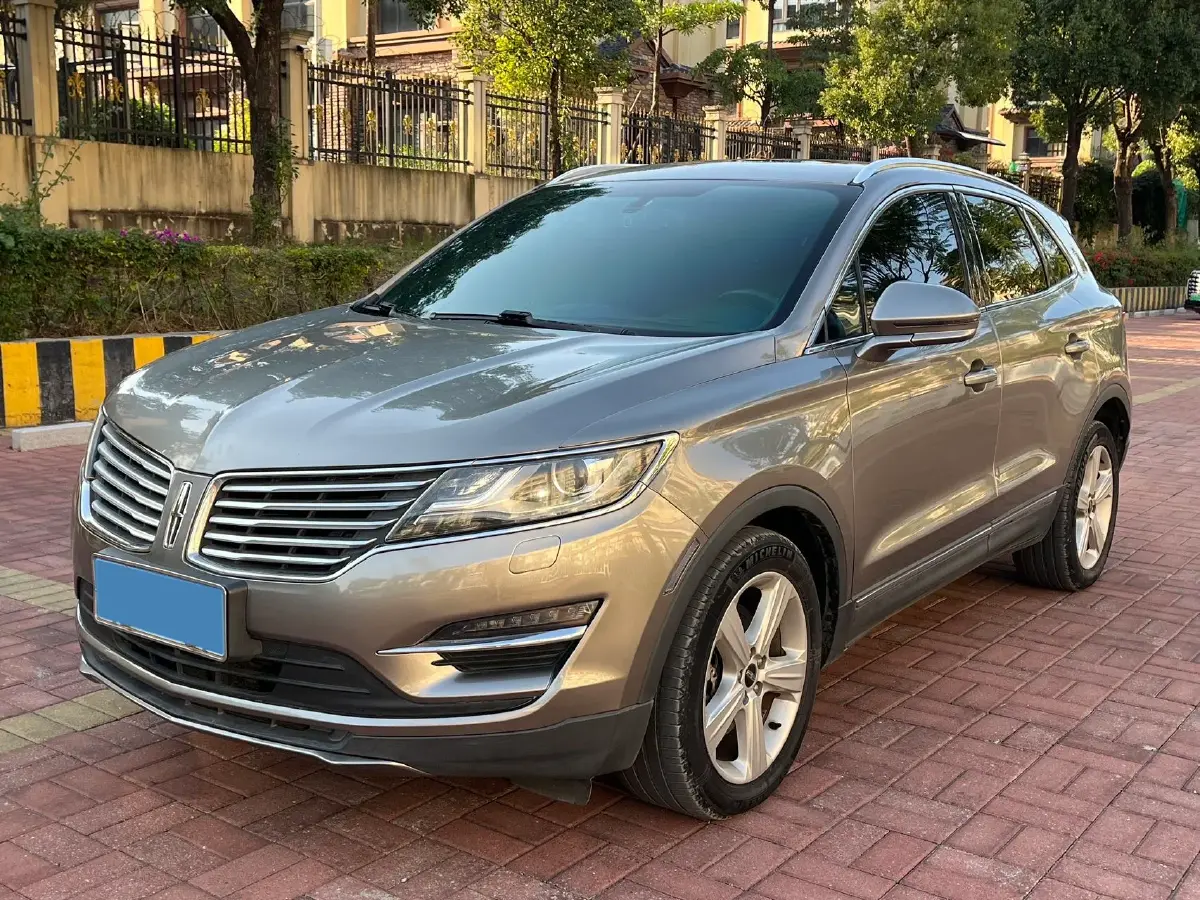 2017 Lincoln MKC 2.0T 203HP L4 6AT