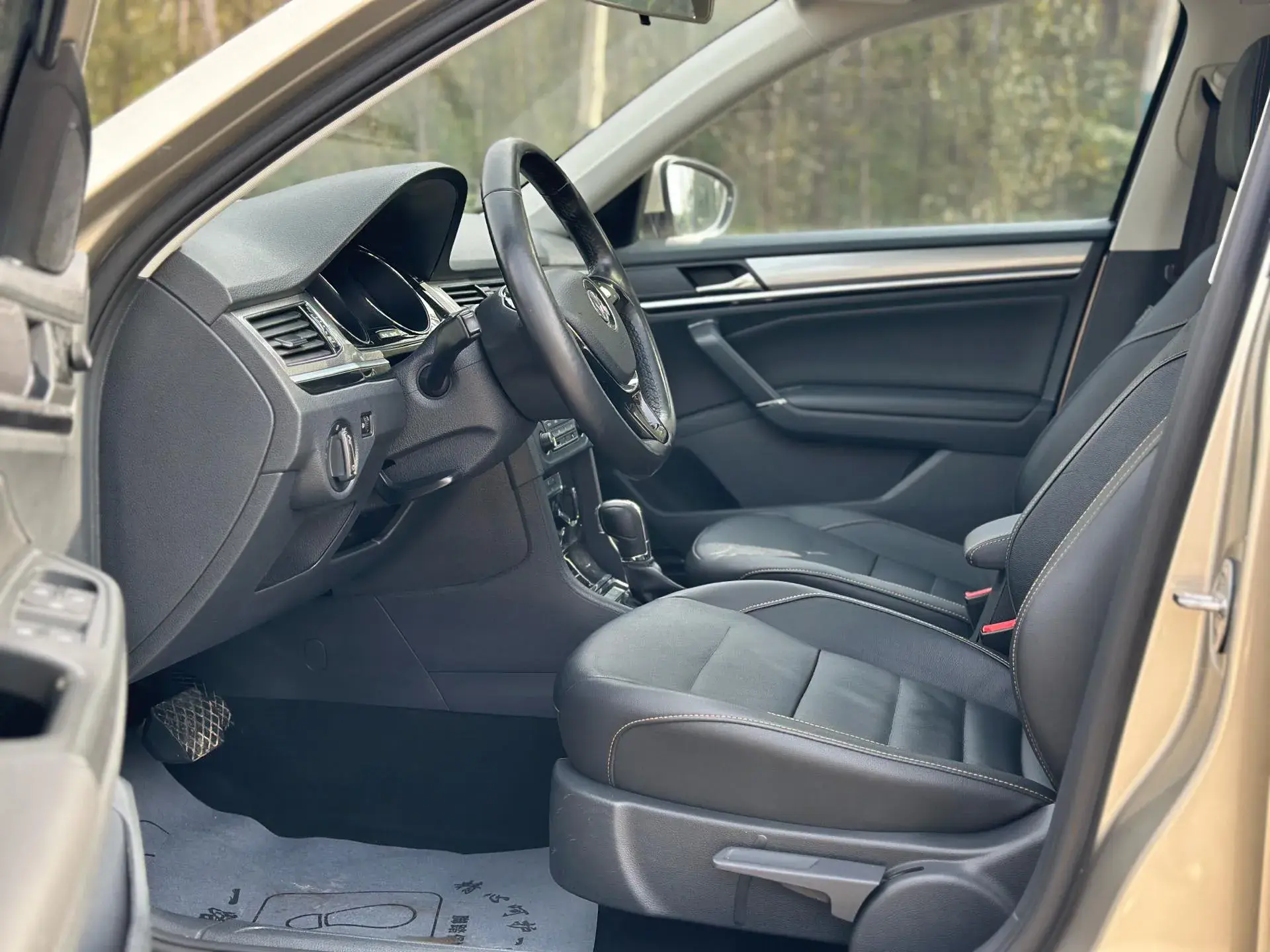 2018 VOLKSWAGEN BORA thumbnail 3