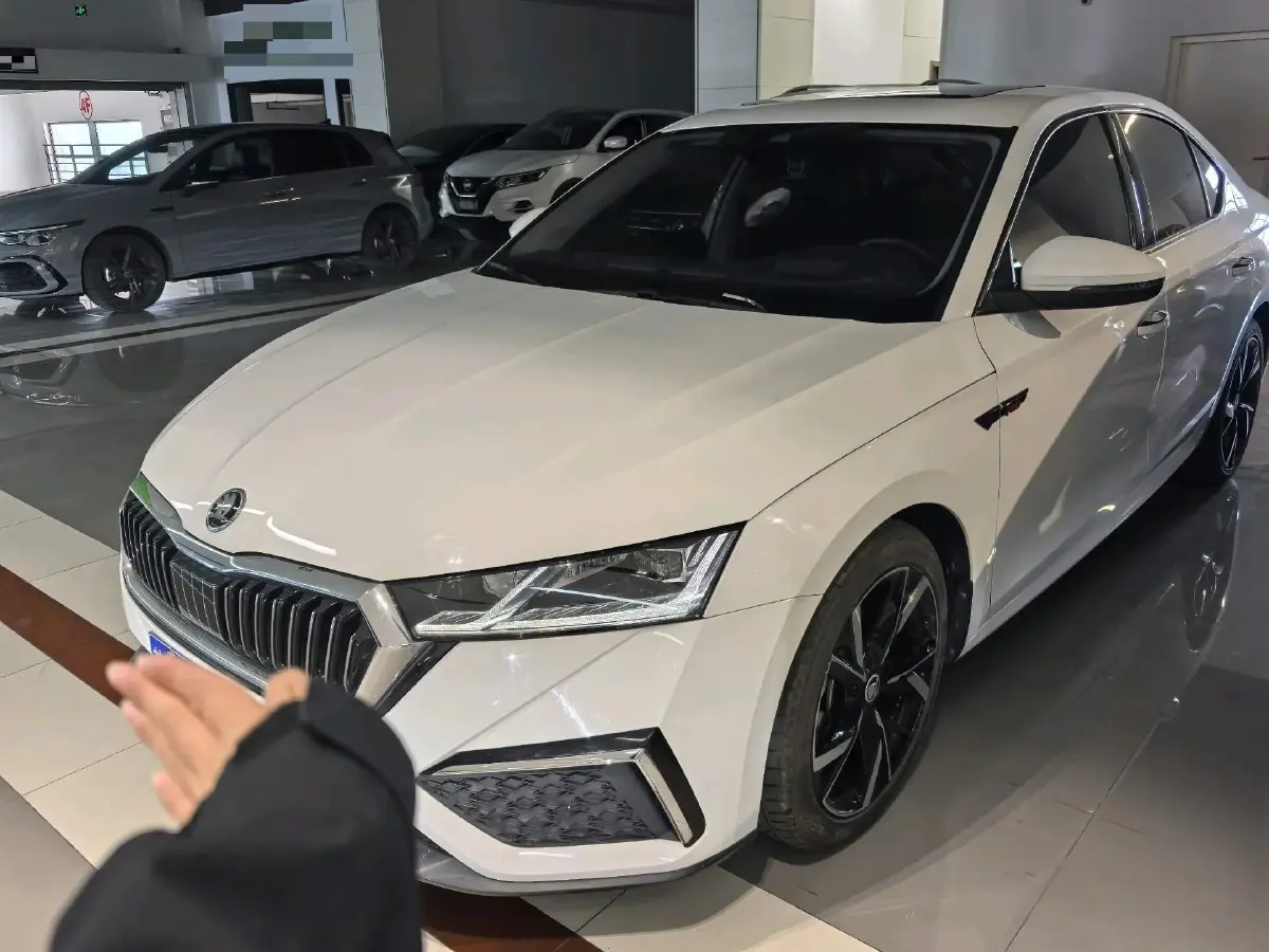 2022 Skoda Octavia 1.4T 150HP L4 7DCT