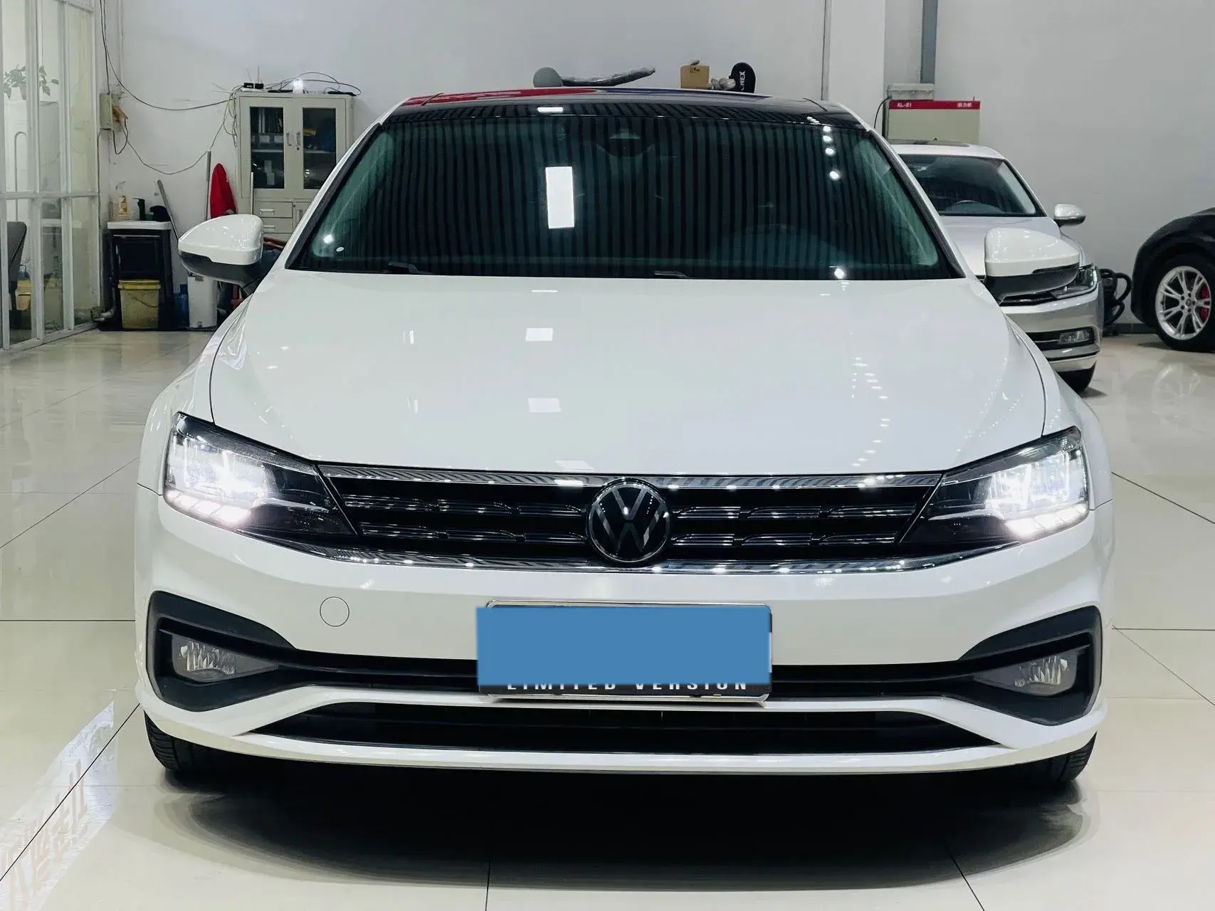2019 VOLKSWAGEN LAMANDO thumbnail 2