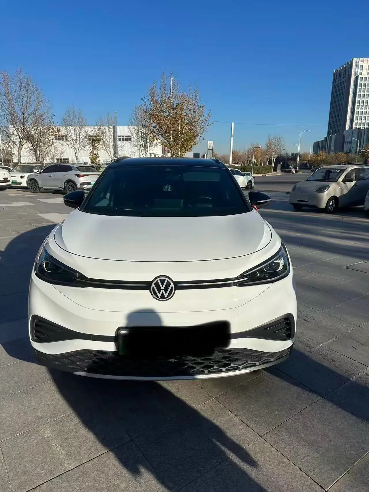 2025 VOLKSWAGEN ID.4 thumbnail 2