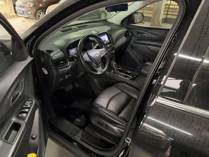 2021 CHEVROLET EQUINOX thumbnail 4