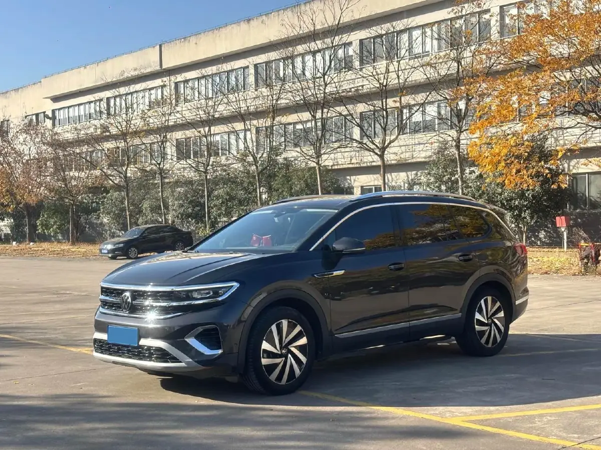 2021 Volkswagen Talagon 2.0T 220HP L4 7DCT
